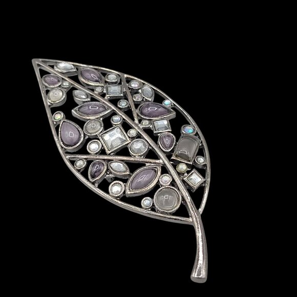 Laila Rowe Jewelry - Vintage Laila Rowe Large Leaf Shaped Brooch Gunmetal Black Rhinestones